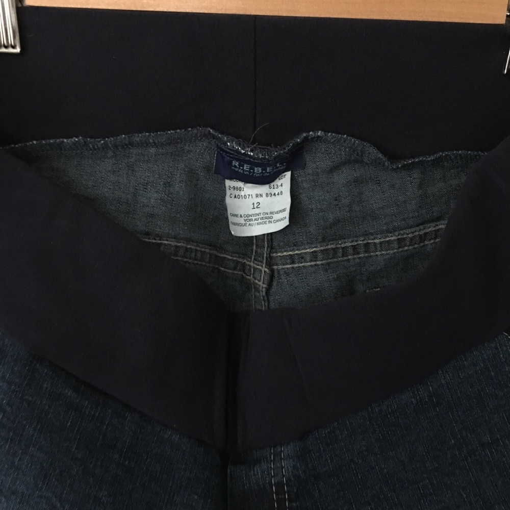 Maternity Jeans - Picture 5 of 5